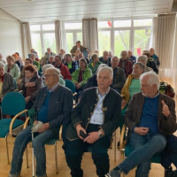 Zunächst ließen sich die Teilnehmer über die Möglichkeiten bei einem Besuch des Bades informieren.